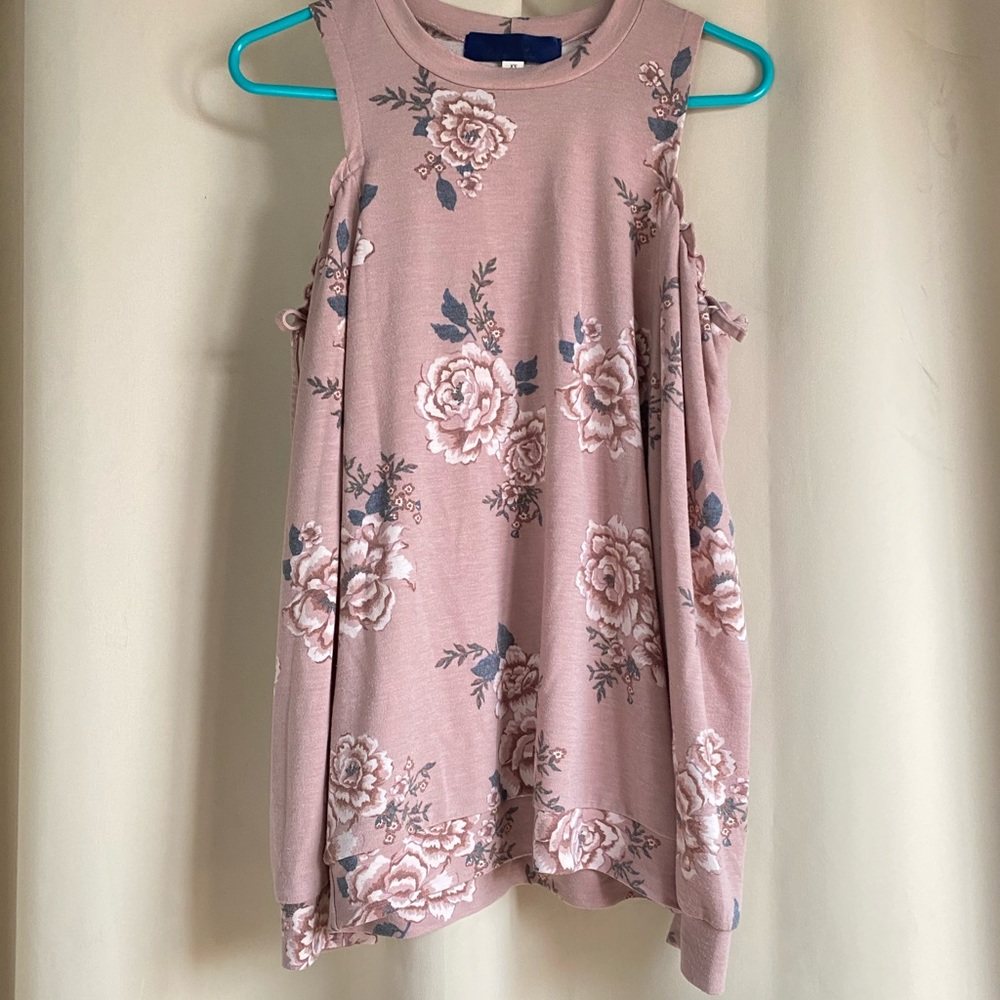 FRANCESCAS: Blush pink long sleeve!